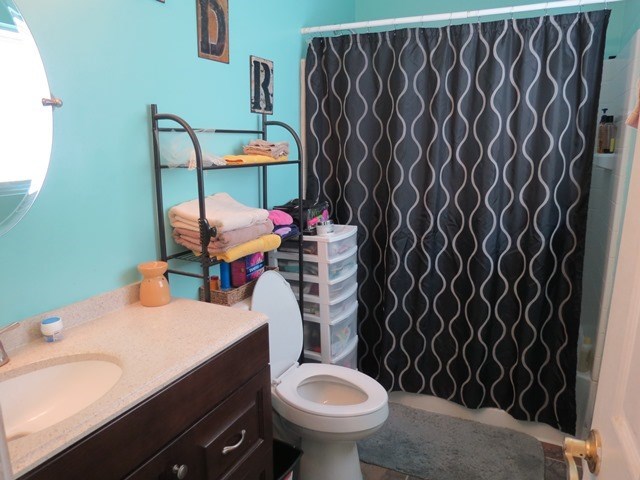 430 Pioneer Road Macon, GA 31217 - Photo 12 of 23 a bathroom with a sink and a toilet
