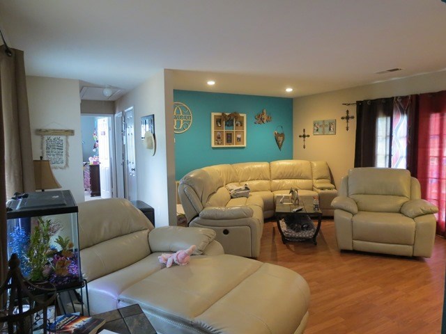430 Pioneer Road Macon, GA 31217 - Photo 4 of 23 a living room with furniture and a flat screen tv