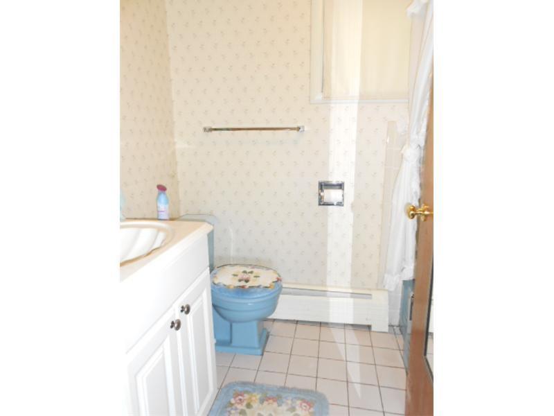 467 Woodside Road Brunswick, ME 04011 - Photo 18 of 21 Bathroom.