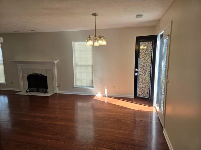 $365,000 | 3243 Oak Vista Way Southwest, Lawrenceville, GA 30044