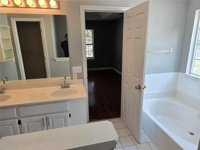 $365,000 | 3243 Oak Vista Way Southwest, Lawrenceville, GA 30044