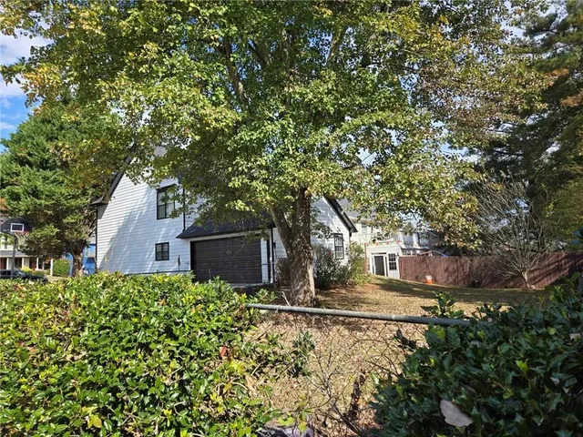 $365,000 | 3243 Oak Vista Way Southwest, Lawrenceville, GA 30044