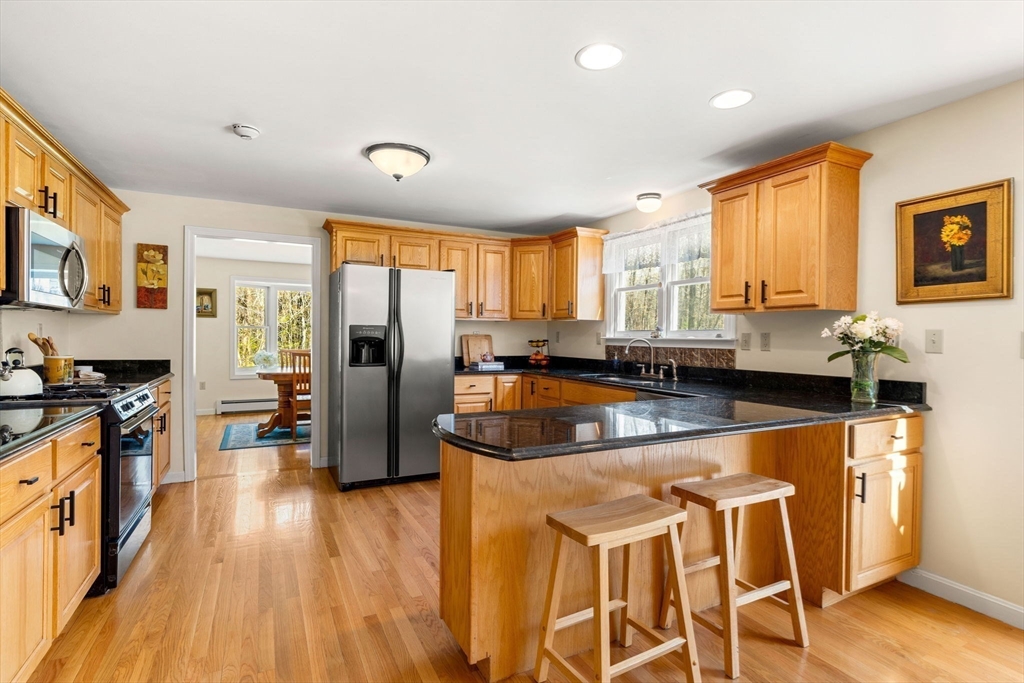 5 West Hadley Road Merrimac, MA 01860 - Photo 5 of 40 Gallery Image 5