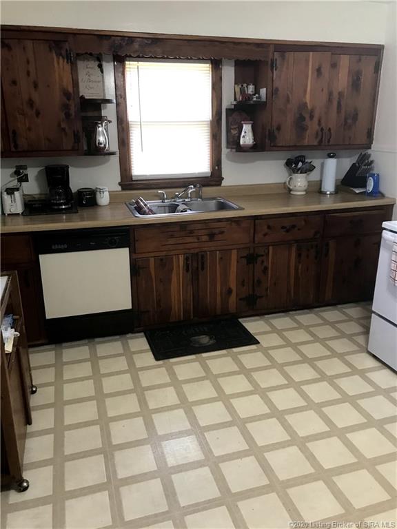 222 Lake Road Henryville, IN 47126 - Photo 5 of 12 Gallery Image 5