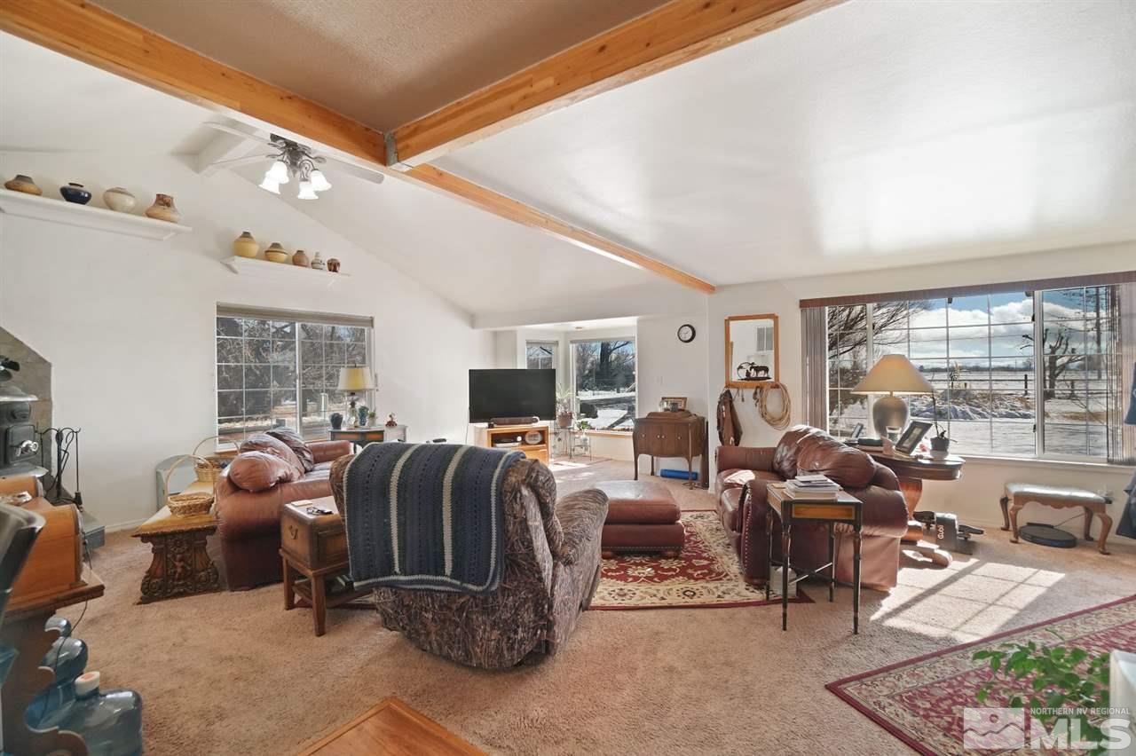 3800 Alcorn Road Fallon, NV 89406 - Photo 4 of 18 a living room with lots of furniture and a large window
