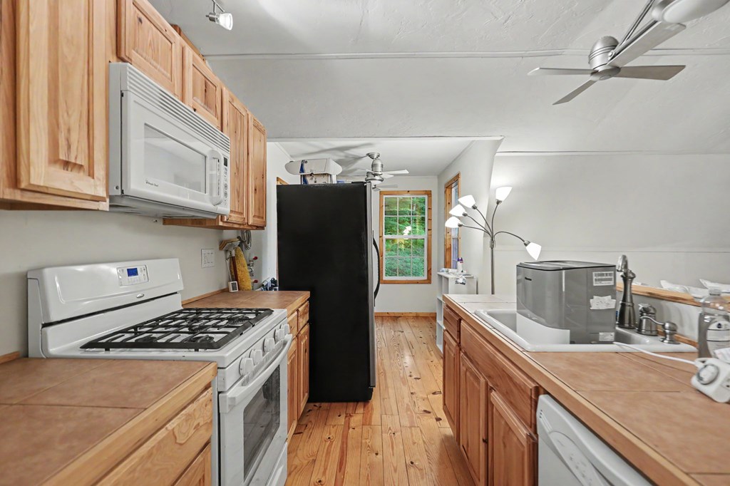 1070 Morgan Creek Road Marble, NC 28905 - Photo 37 of 40