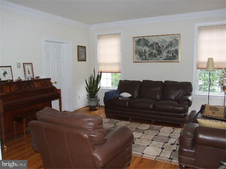 4 Hidden Hills Road Media, PA 19063 - Photo 8 of 10 Living Room