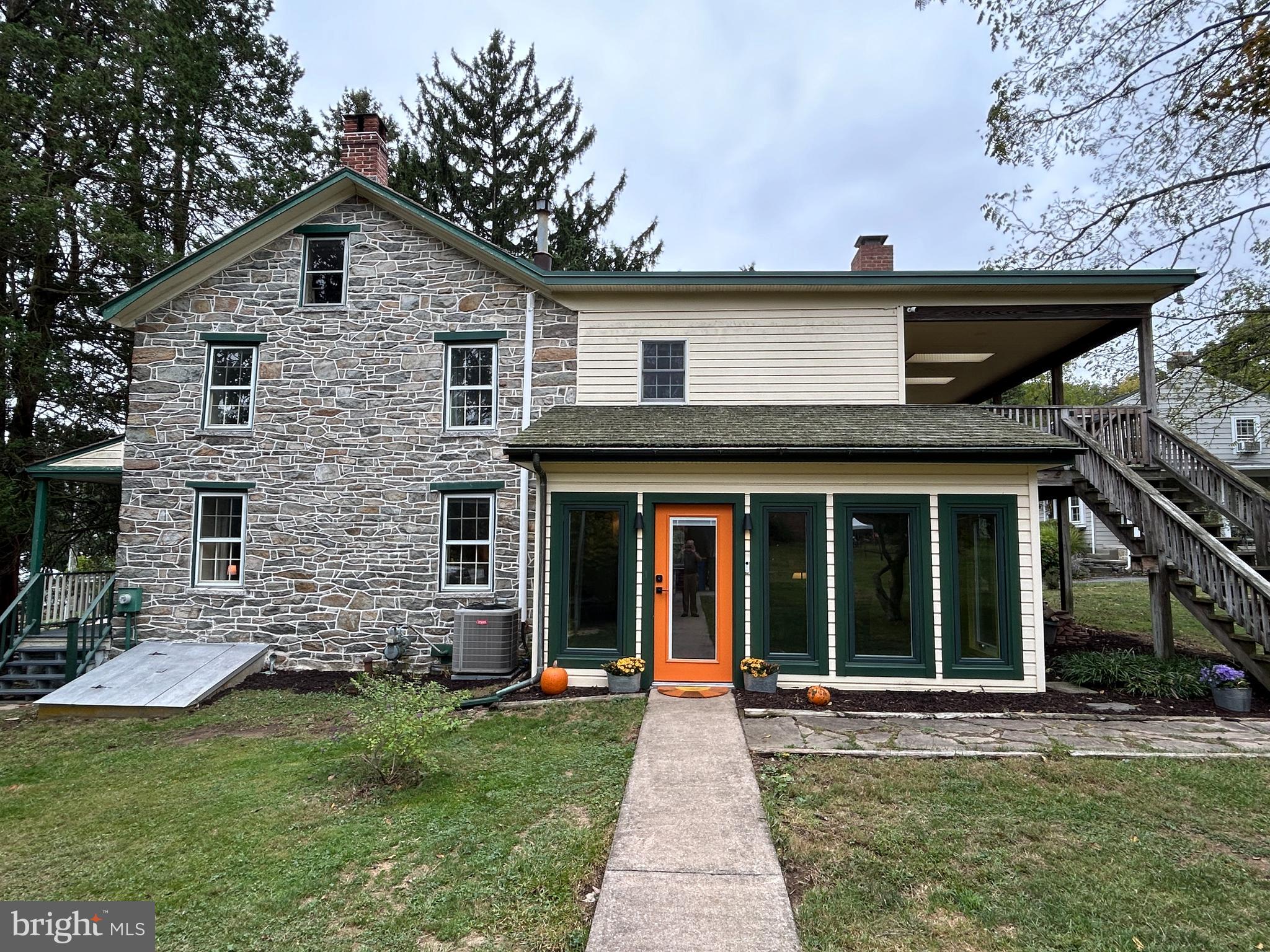 1733 Ridgewood Road York, PA 17406 - Photo 1 of 82 Gallery Image 1