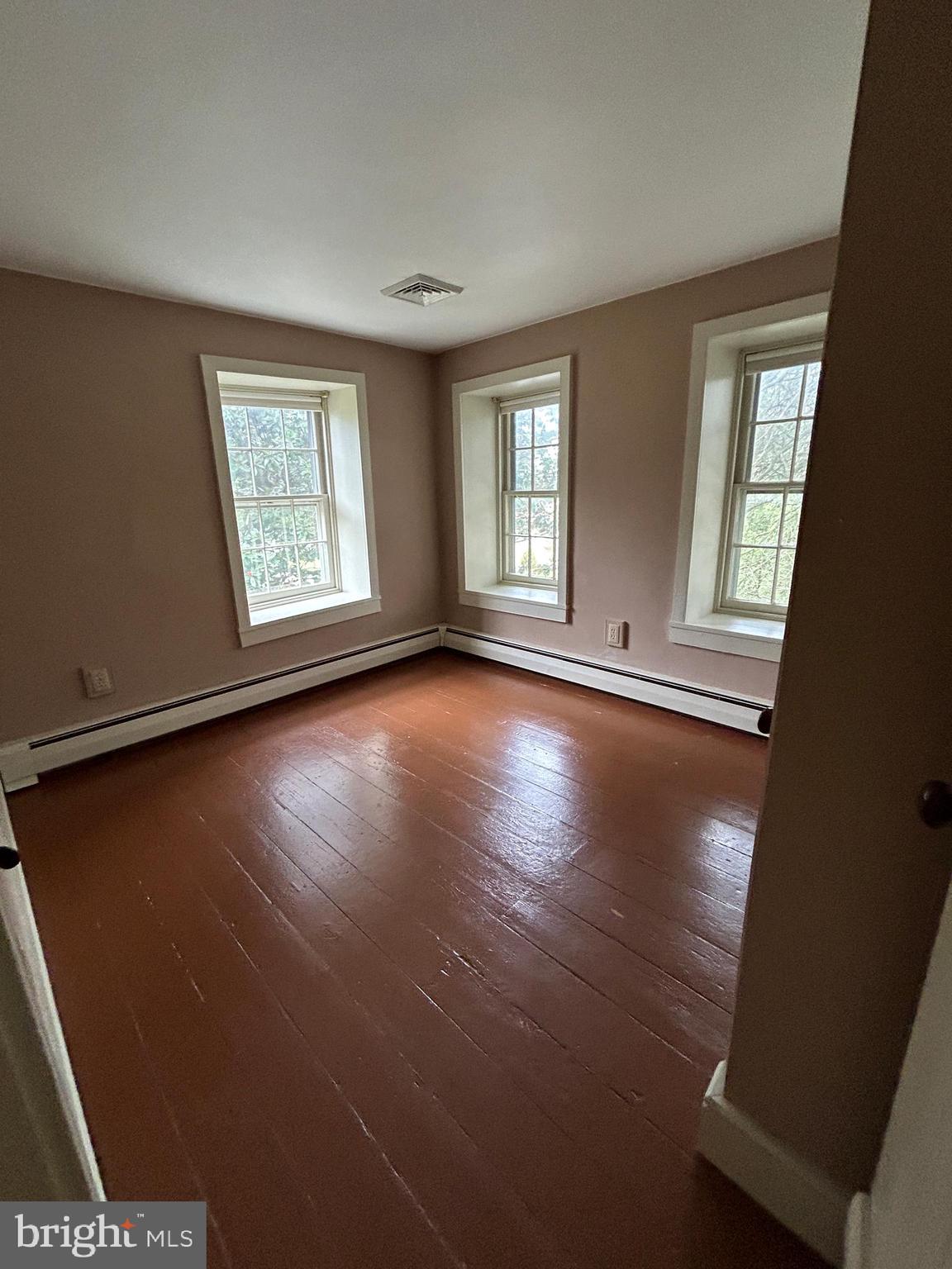 1733 Ridgewood Road York, PA 17406 - Photo 28 of 82 Gallery Image 28