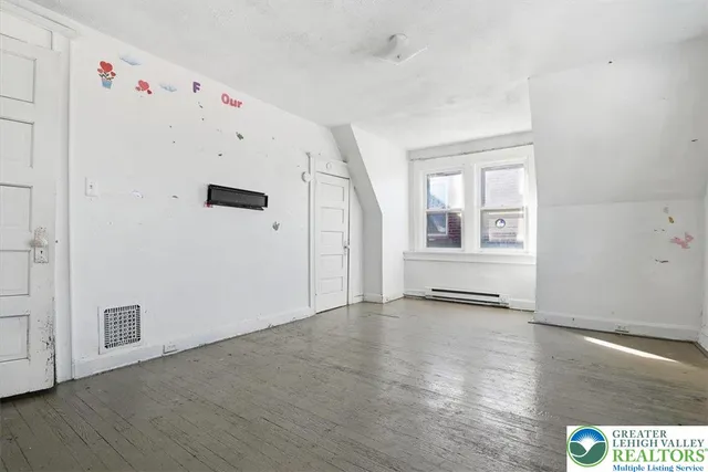 $214,900 | 492 South Franklin Street, Wilkes Barre, PA 18702