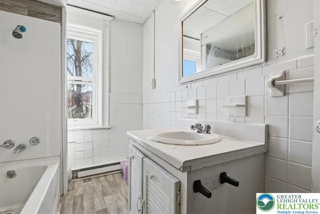 $214,900 | 492 South Franklin Street, Wilkes Barre, PA 18702