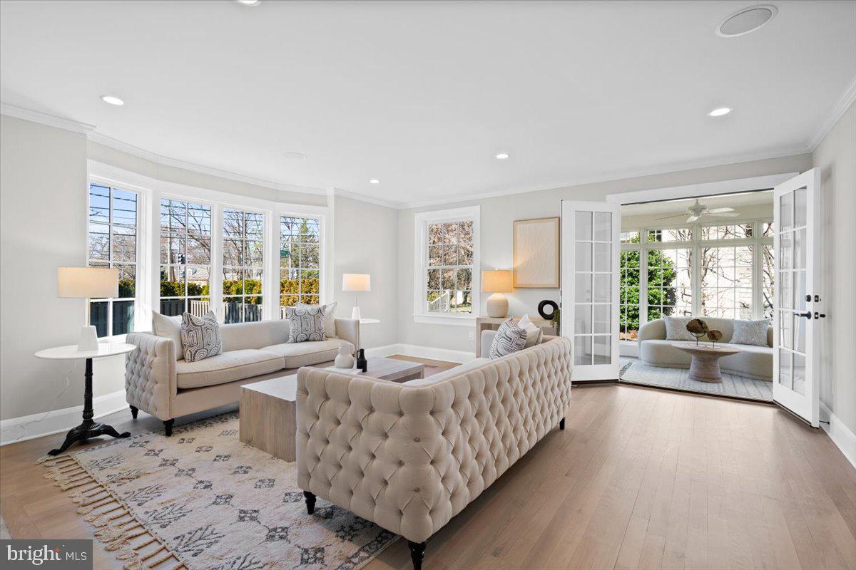 3213 Foxhall Road Northwest Washington, DC 20016 - Photo 14 of 35