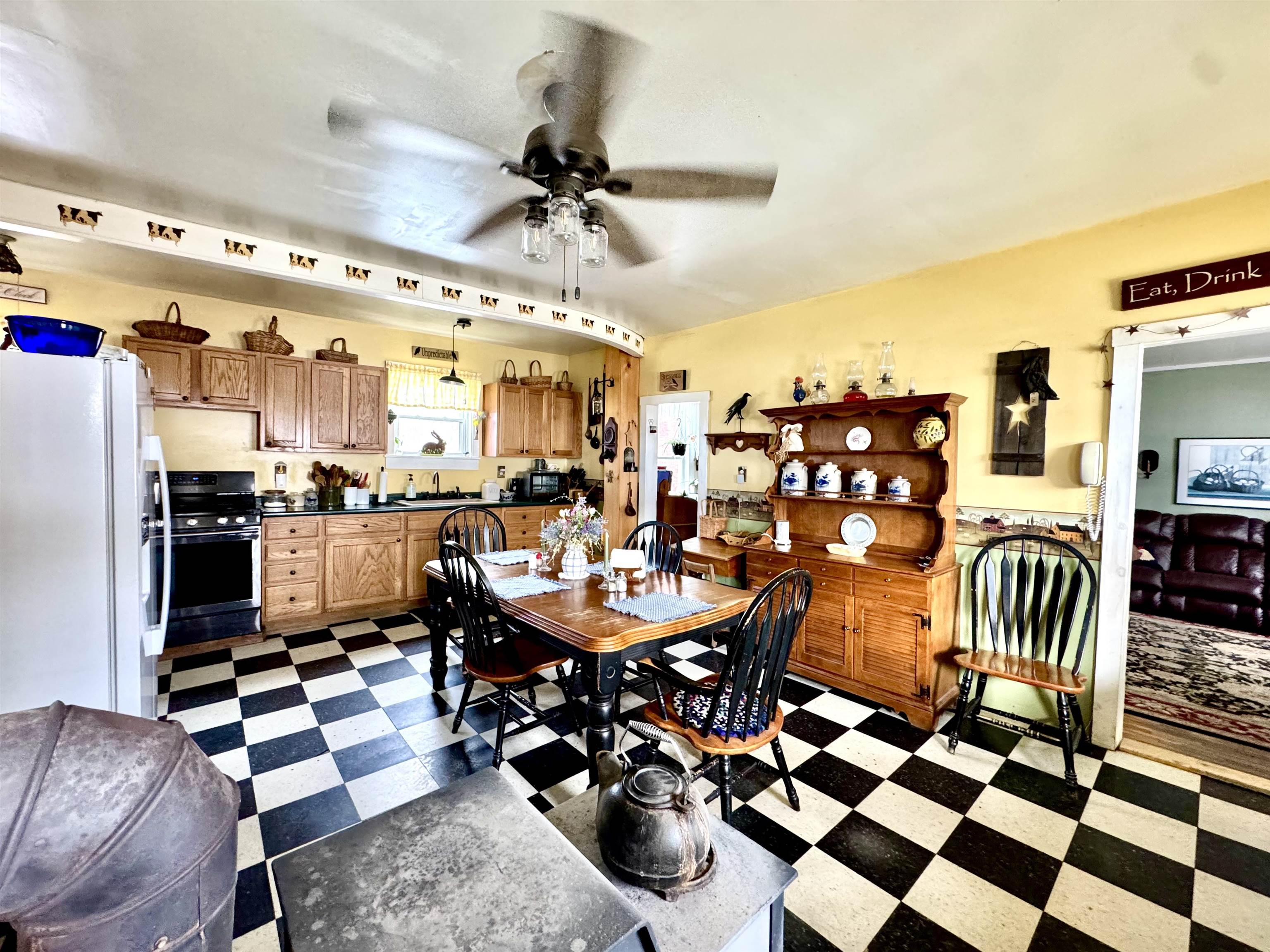 881 South Hill Road Stewartstown, NH 03576 - Photo 11 of 59