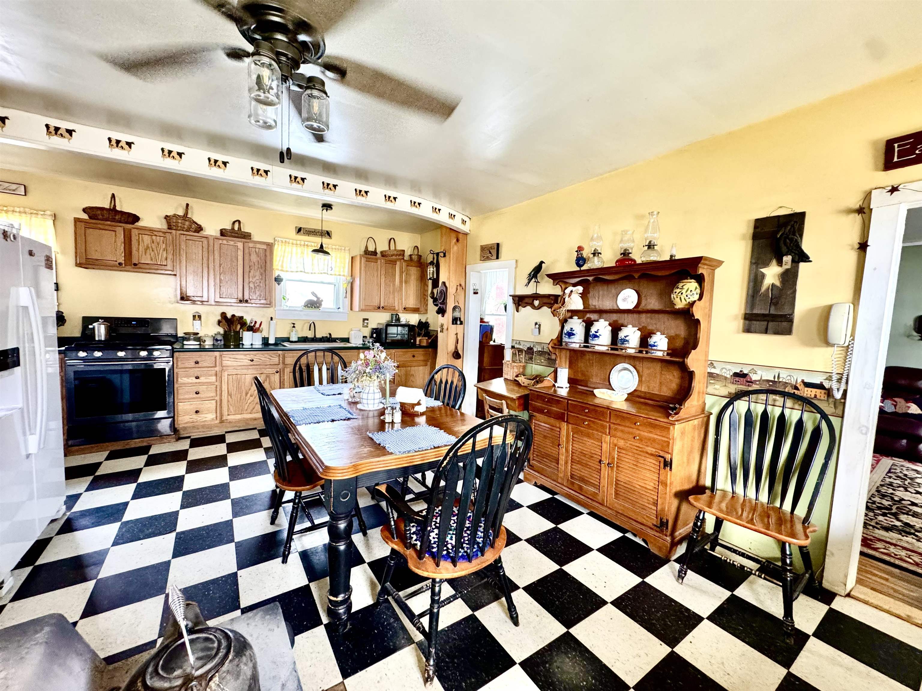 881 South Hill Road Stewartstown, NH 03576 - Photo 12 of 59