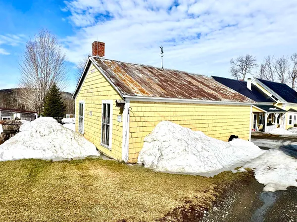 $434,000 | 881 South Hill Road, Stewartstown, NH 03576