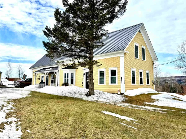 $434,000 | 881 South Hill Road, Stewartstown, NH 03576