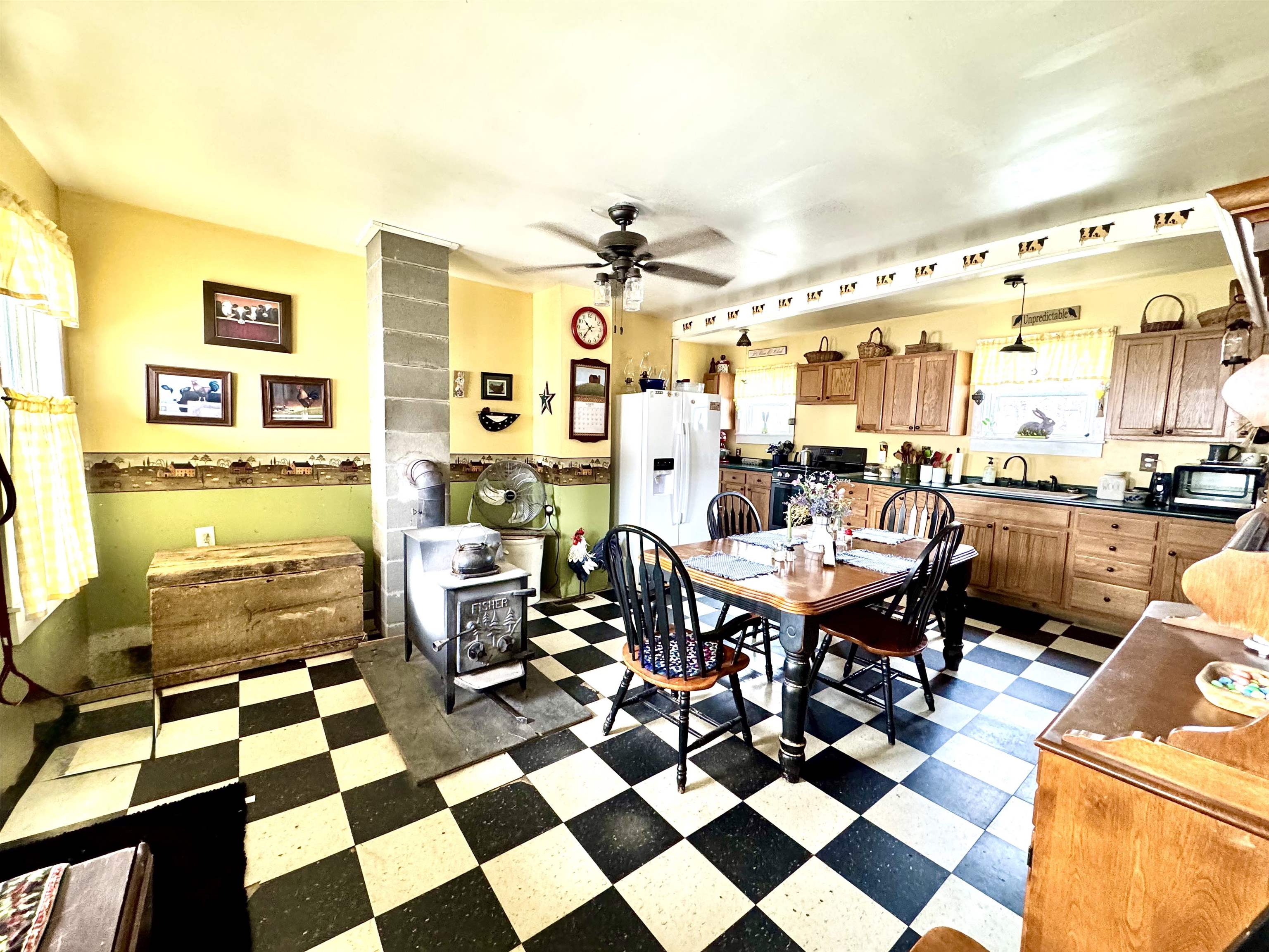 881 South Hill Road Stewartstown, NH 03576 - Photo 9 of 59