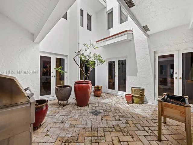 a house view with a outdoor space