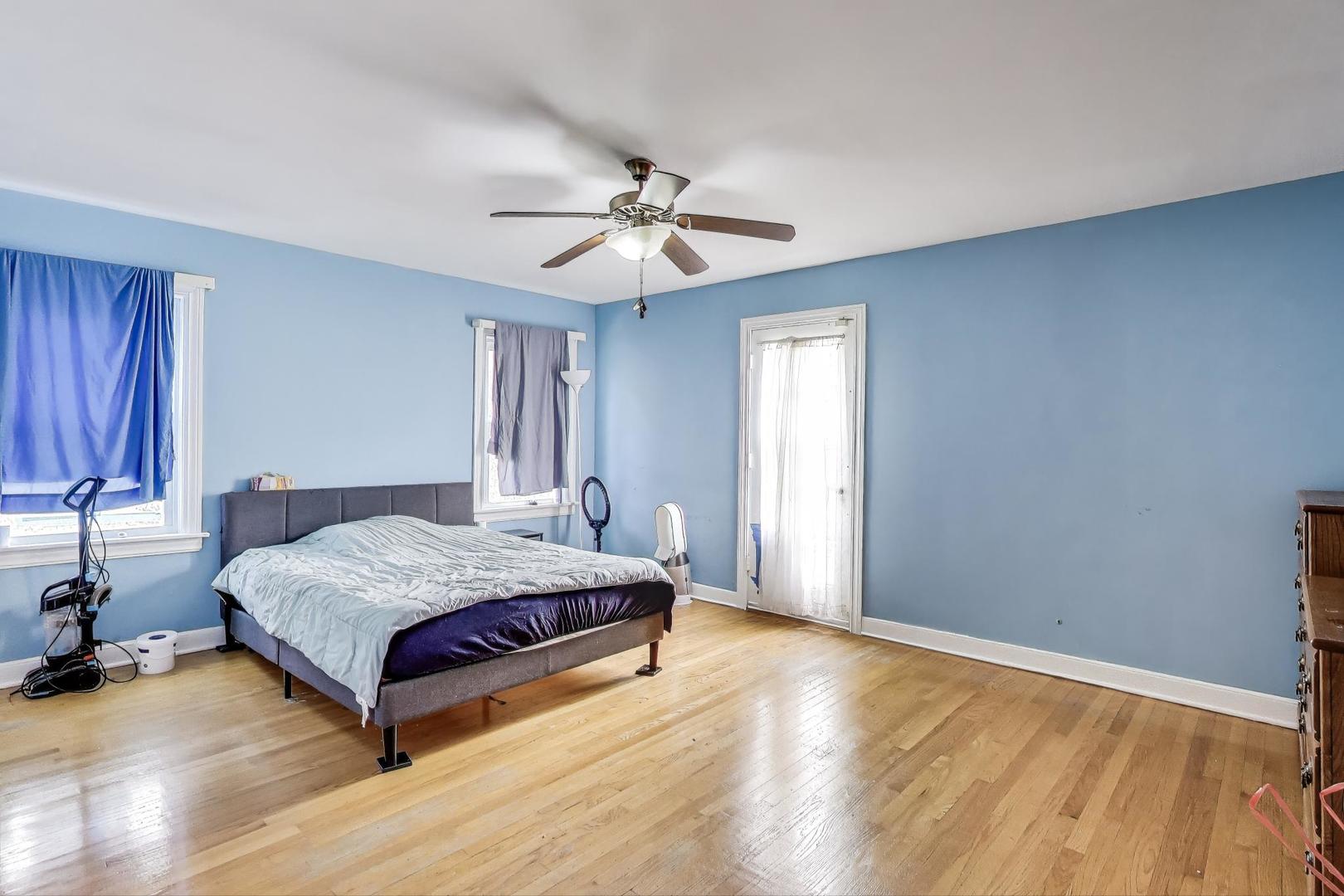 4350 Bobolink Terrace Skokie, IL 60076 - Photo 14 of 43