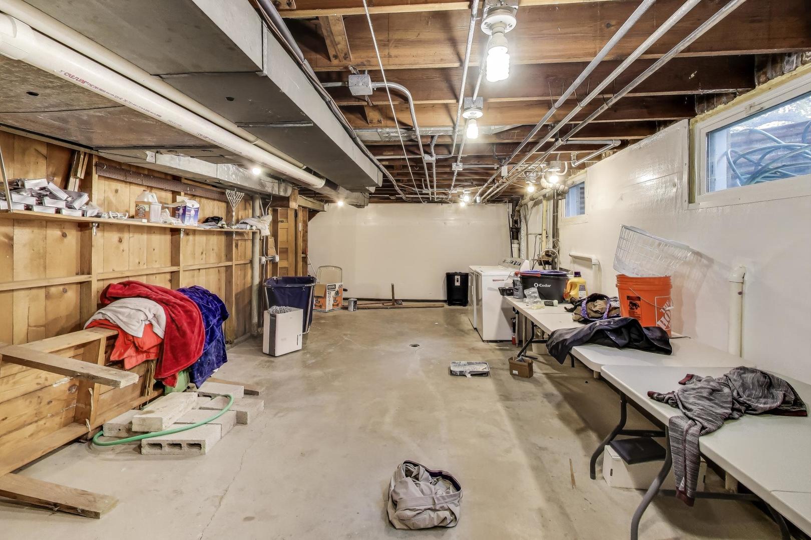 4350 Bobolink Terrace Skokie, IL 60076 - Photo 29 of 43