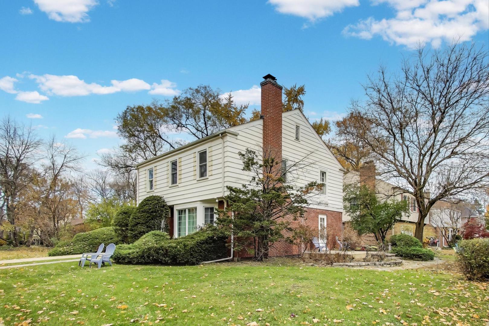 4350 Bobolink Terrace Skokie, IL 60076 - Photo 4 of 43