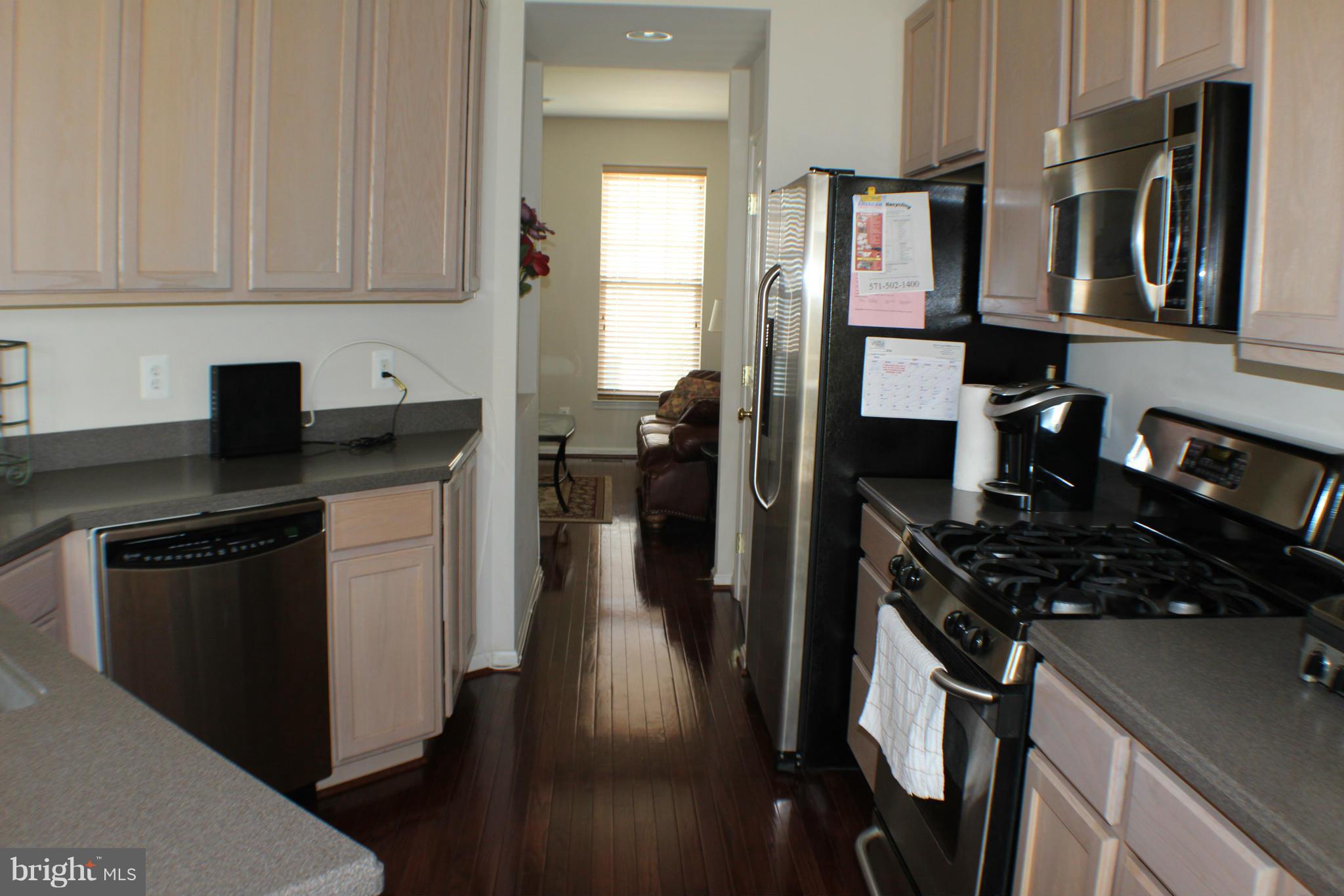9149 Ribbon Falls Loop Bristow, VA 20136 - Photo 10 of 28 Kitchen