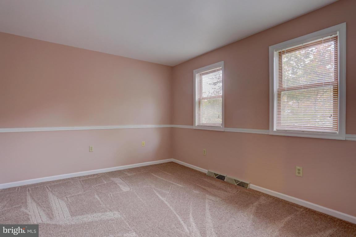 332 Cardinal Road Lititz, PA 17543 - Photo 16 of 29