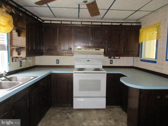 878 Fritztown Road Reading, PA 19608 - Photo 3 of 27