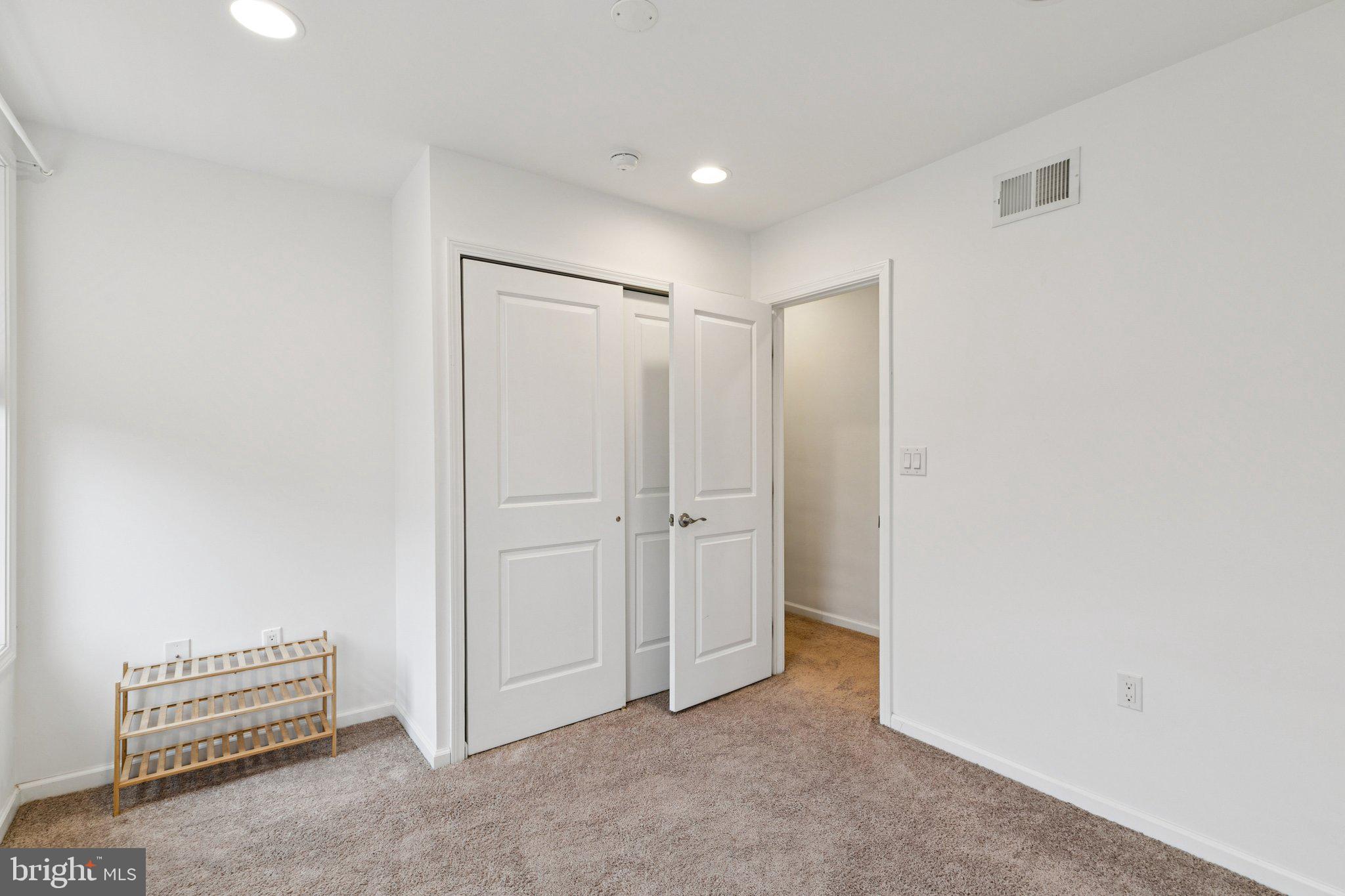 359 Lemonte Street Philadelphia, PA 19128 - Photo 19 of 37