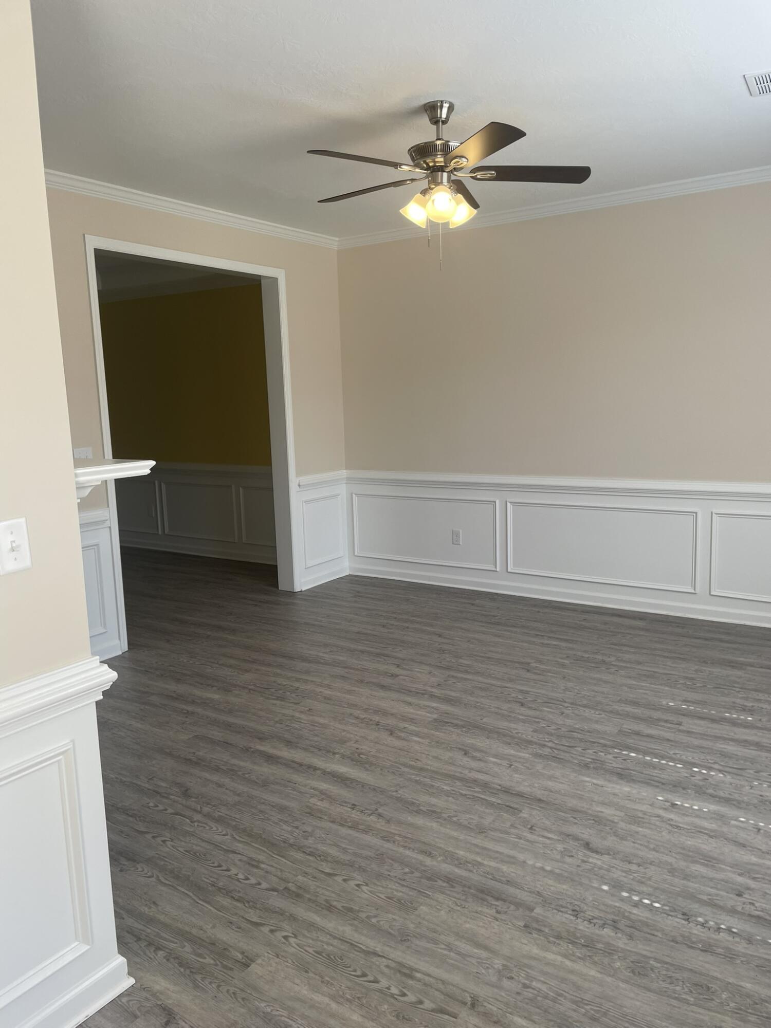 327 Hogan Way Evans, GA 30809 - Photo 3 of 18 IMG_3704