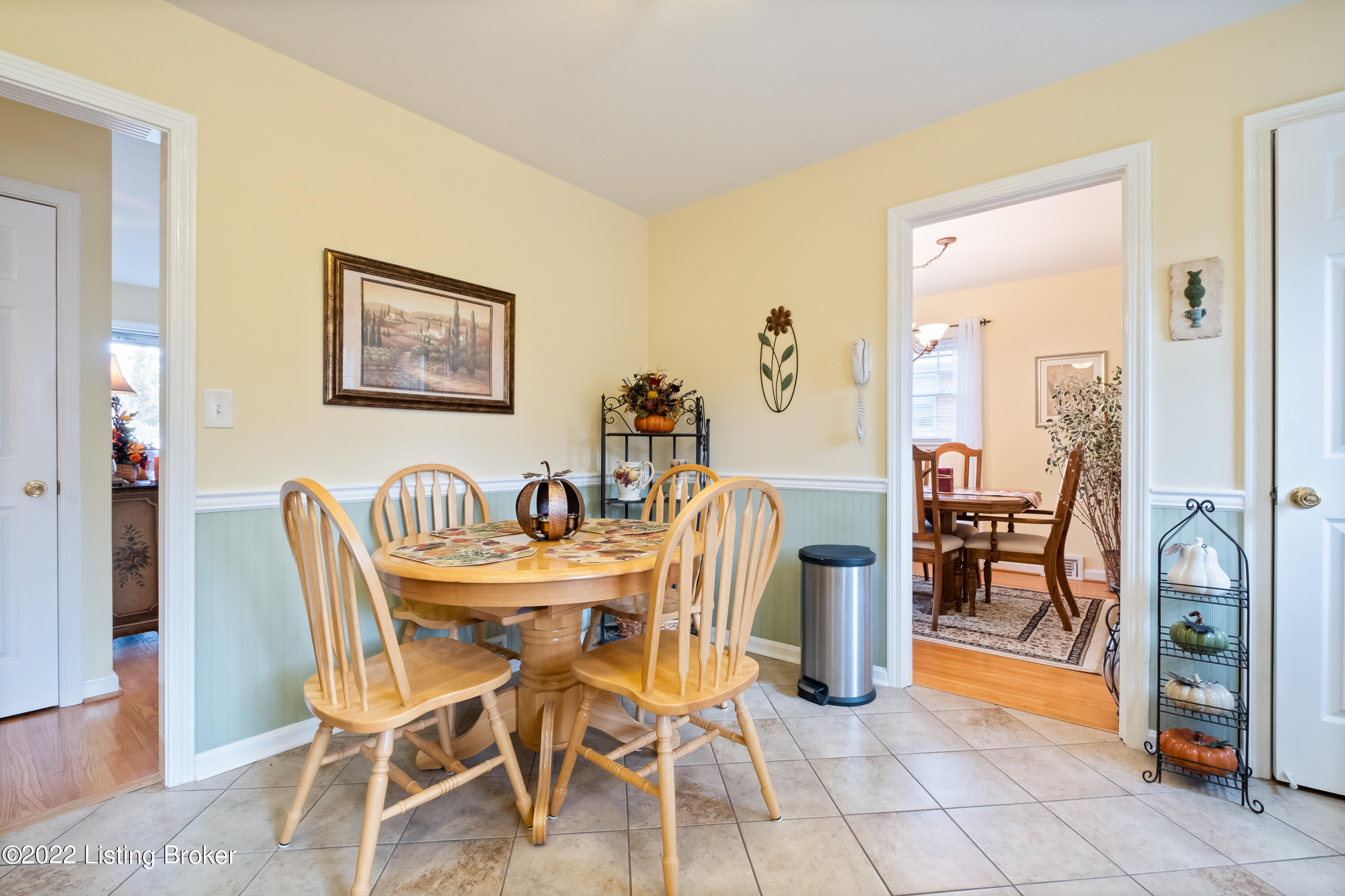 2924 Sheldon Road Louisville, KY 40218 - Photo 12 of 38 2924 Sheldon Rd-19