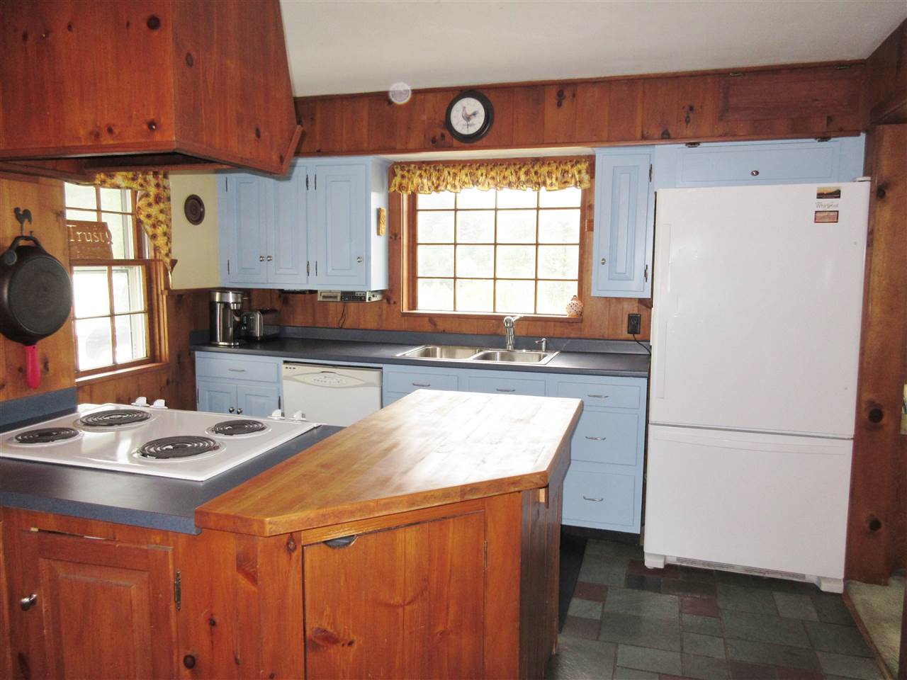 100 Stratton Road Rutland Town, VT 05759 - Photo 3 of 26 Gallery Image 3