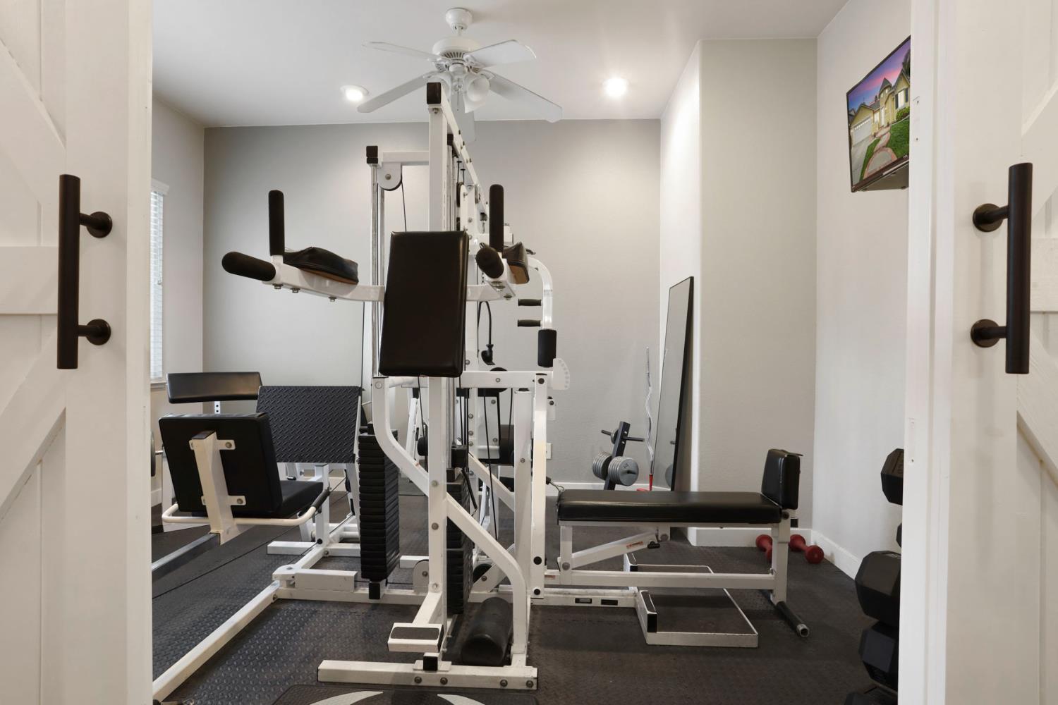 2307 Lighthouse Circle Tracy, CA 95304 - Photo 13 of 57