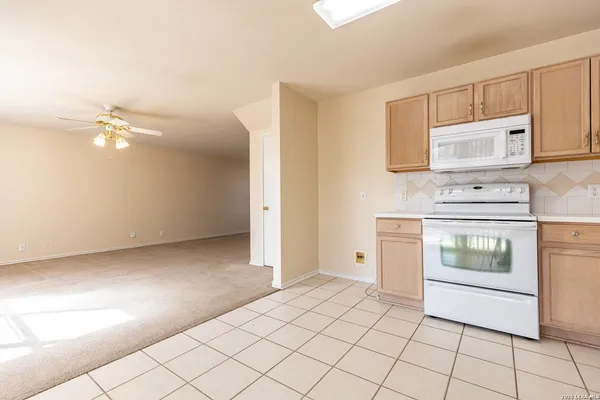 $1,600 | 10326 Mission Converse Tx 78109, Converse, TX 78109