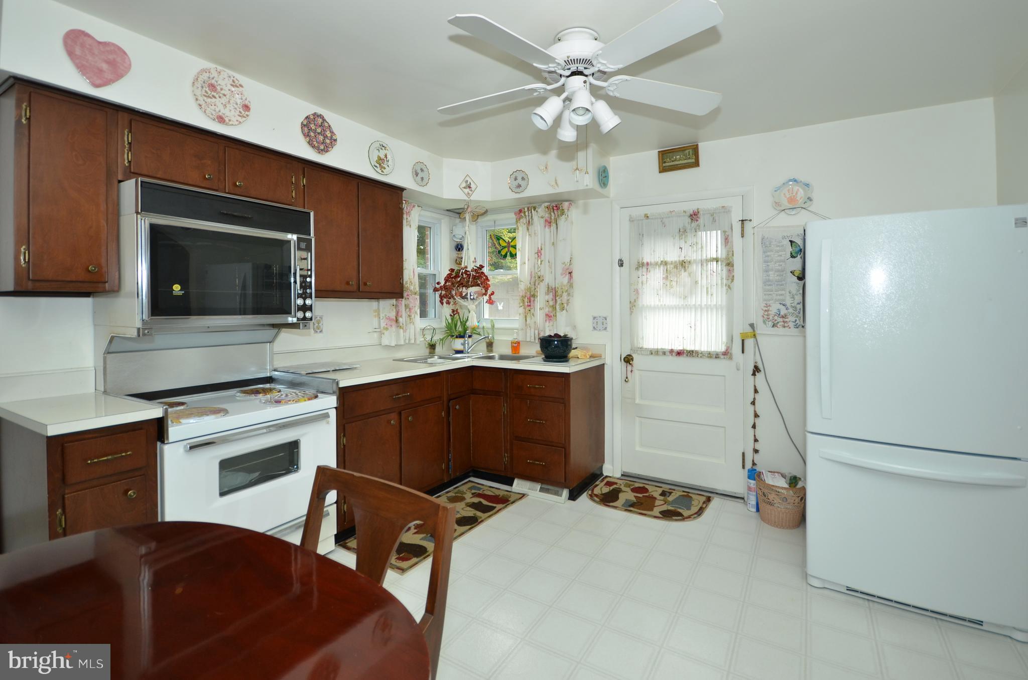 609 Mountain Road Fallston, MD 21047 - Photo 14 of 26 Main Level 2nd Kitchen
