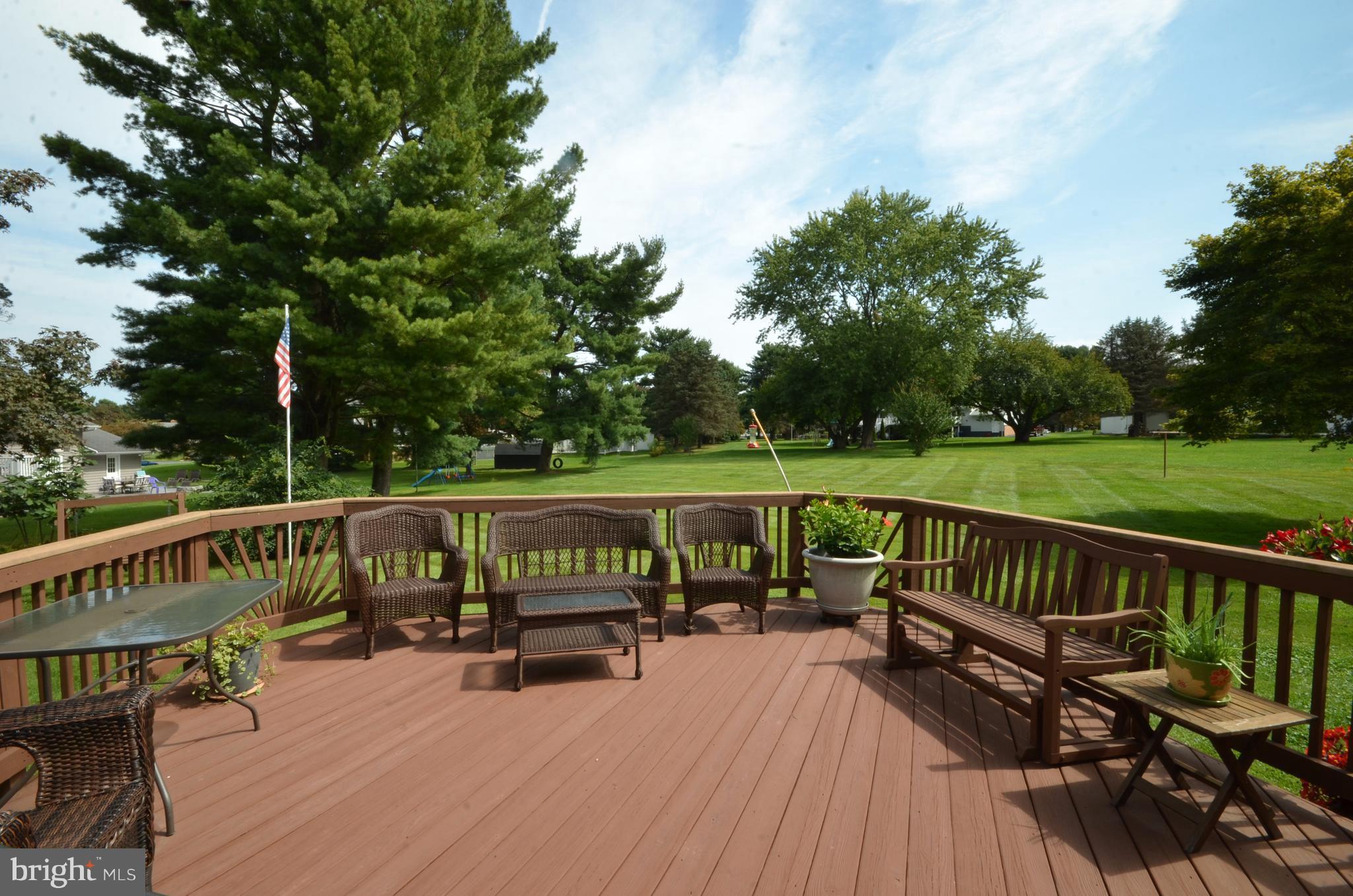609 Mountain Road Fallston, MD 21047 - Photo 8 of 26 Back Yard View