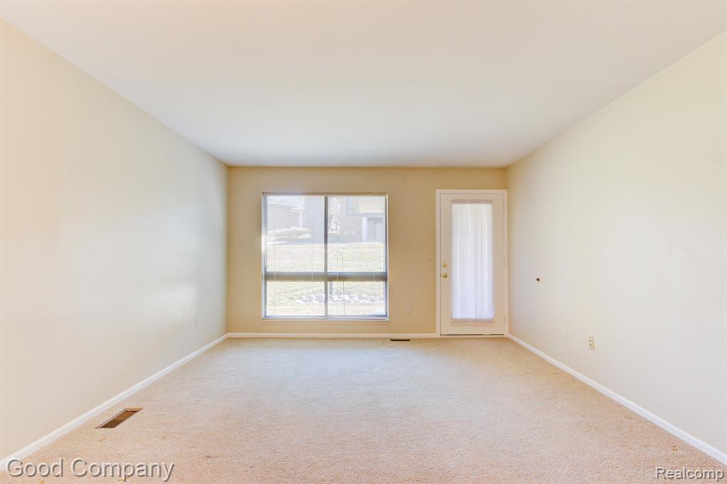 936 Wexford Way Rochester Hills, MI 48307 - Photo 9 of 40