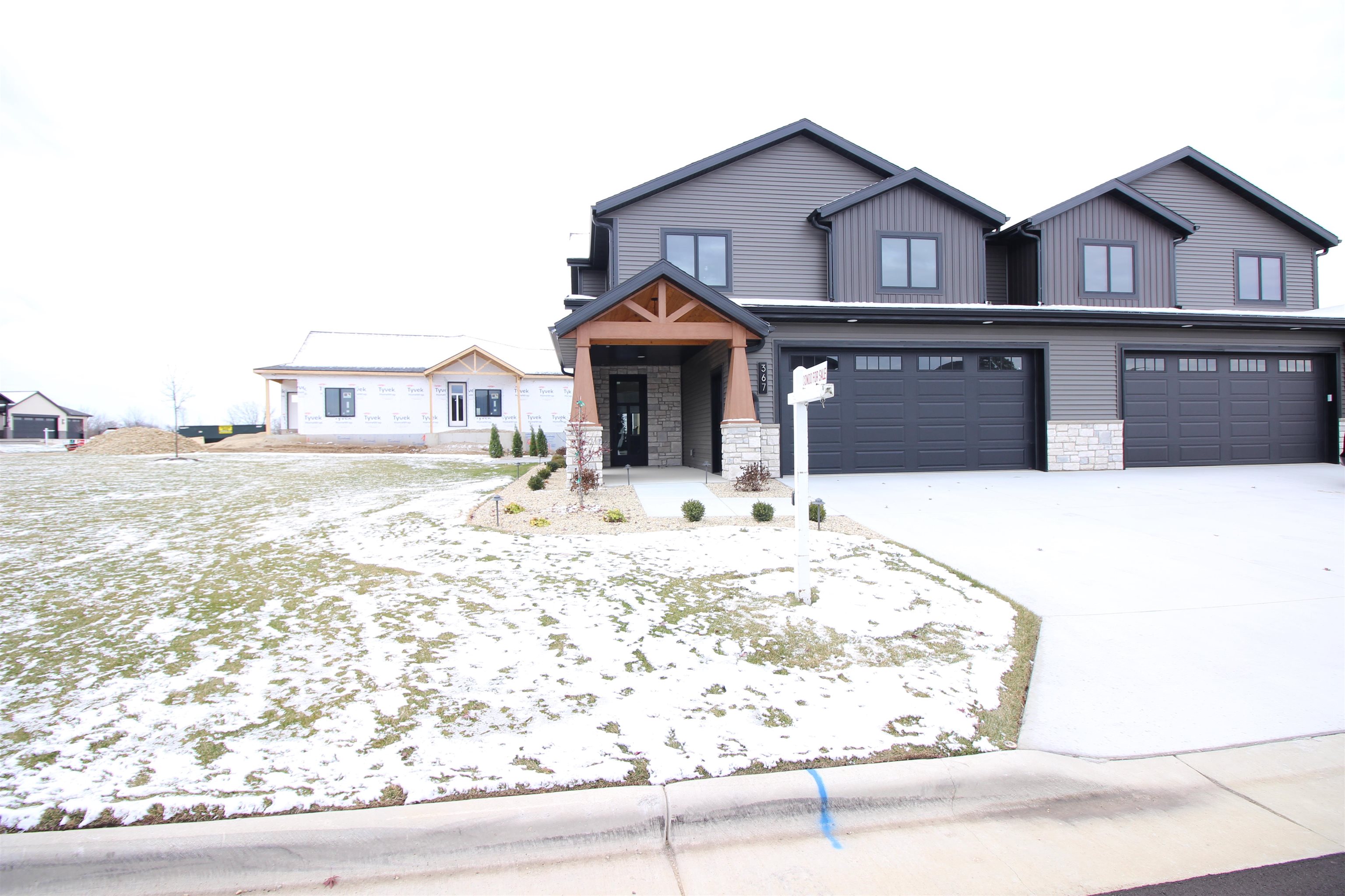 367 Ridge View, Unit 16 Milton, WI 53563 - Photo 2 of 24