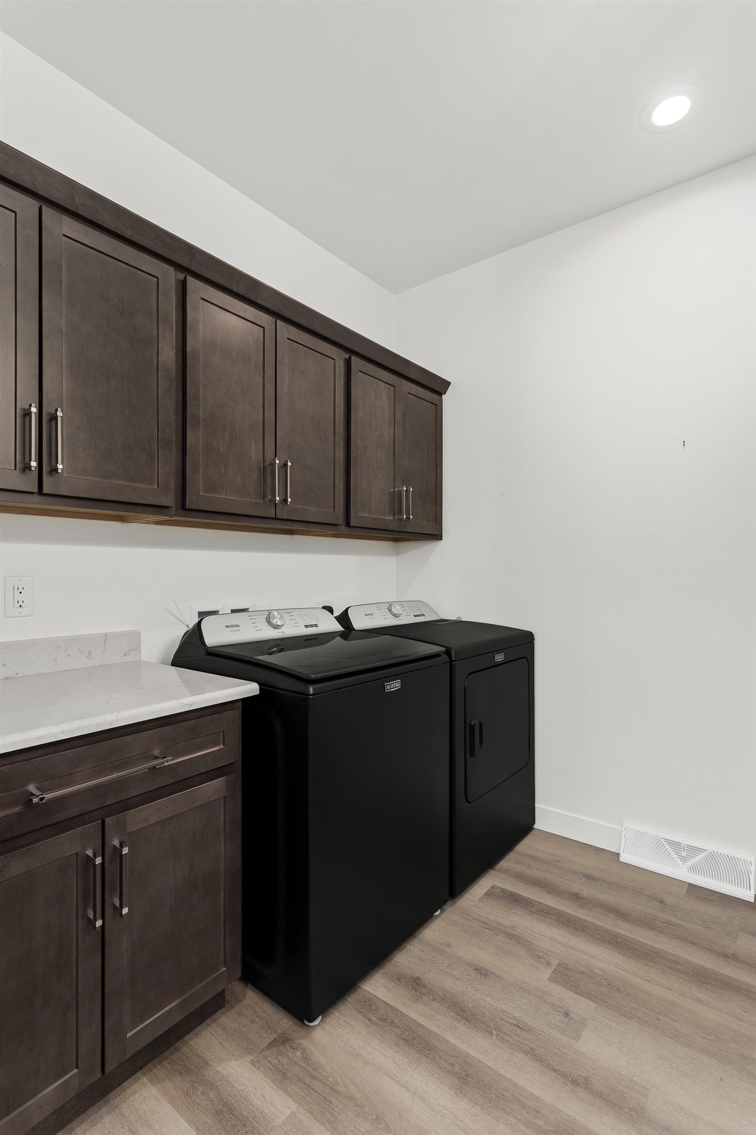 367 Ridge View, Unit 16 Milton, WI 53563 - Photo 9 of 33