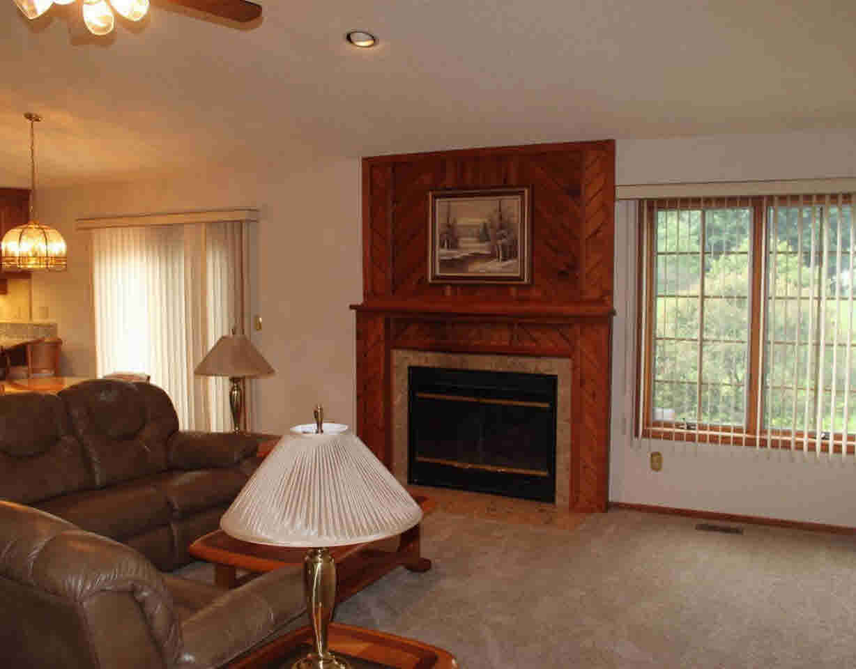 1030 North Linden Road Flint, MI 48532 - Photo 17 of 57 21304686-16.JPG