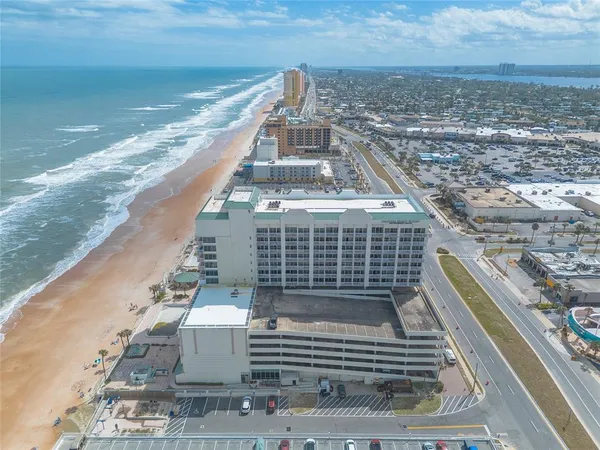 $185,000 | 2700 North Atlantic Avenue, Unit 1406, Daytona Beach, FL 32118