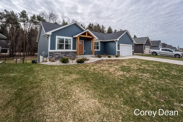 $449,900 | 6286 Parker Street, Allendale, MI 49401