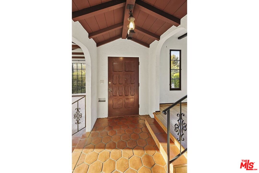 266 Mabery Road Santa Monica, CA 90402 - Photo 9 of 29 a front view of a house