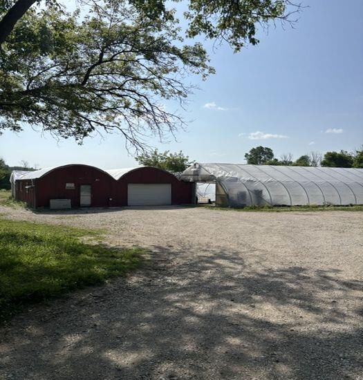 N64W21021 Mill Road Menomonee Falls, WI 53051 - Photo 28 of 40 Greenhouse
