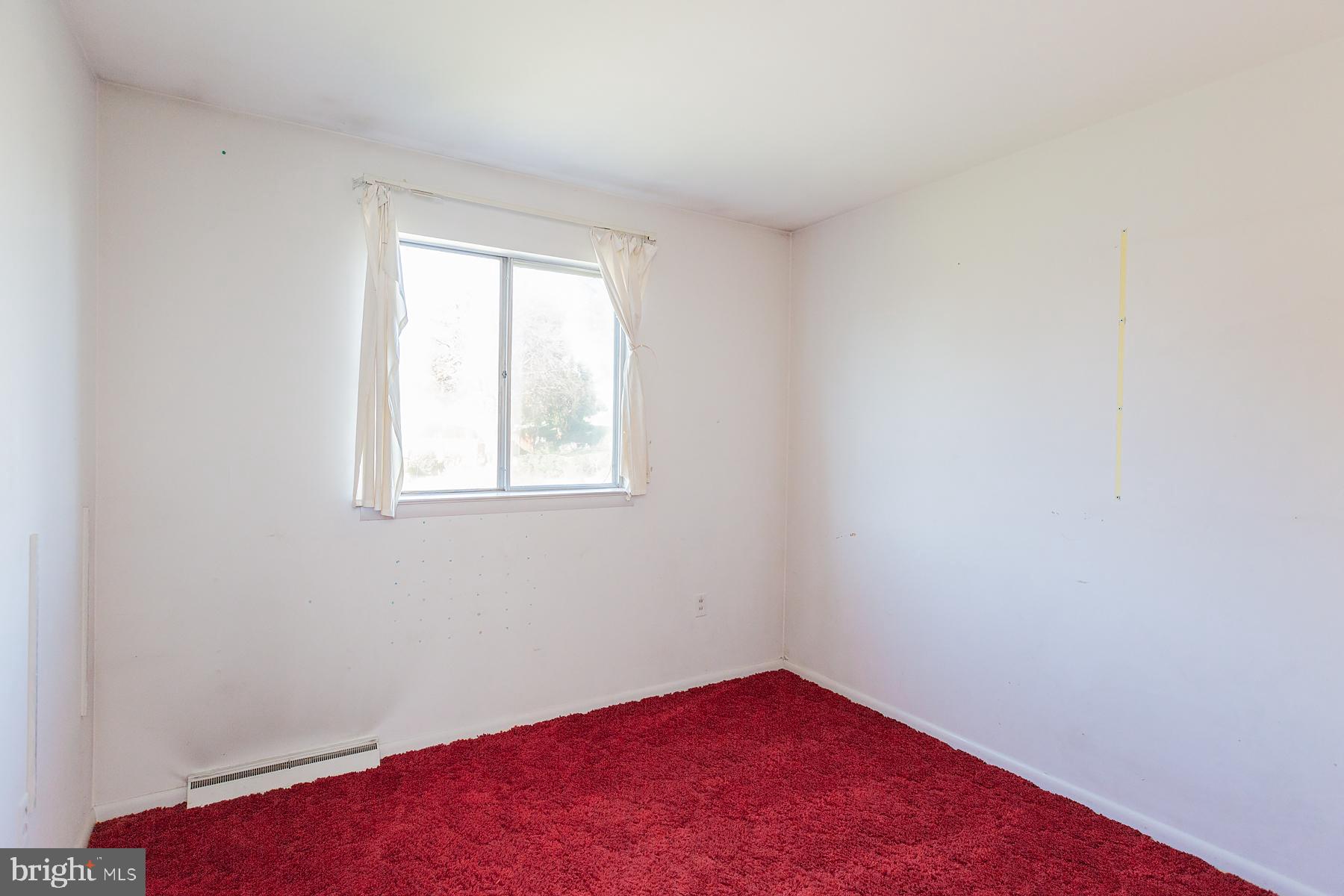 760 Blue Grass Road Lancaster, PA 17601 - Photo 29 of 61 Bedroom 3 (overlooks front side of home)