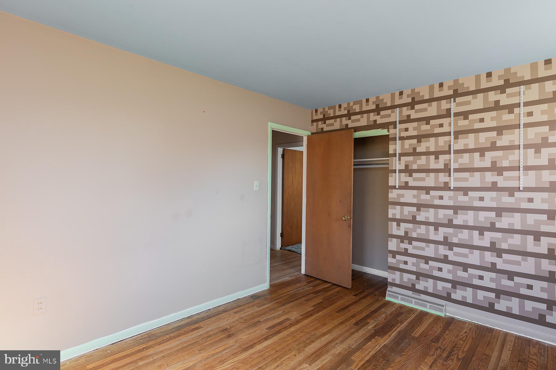 760 Blue Grass Road Lancaster, PA 17601 - Photo 34 of 61 Bedroom 2 - Open Closet