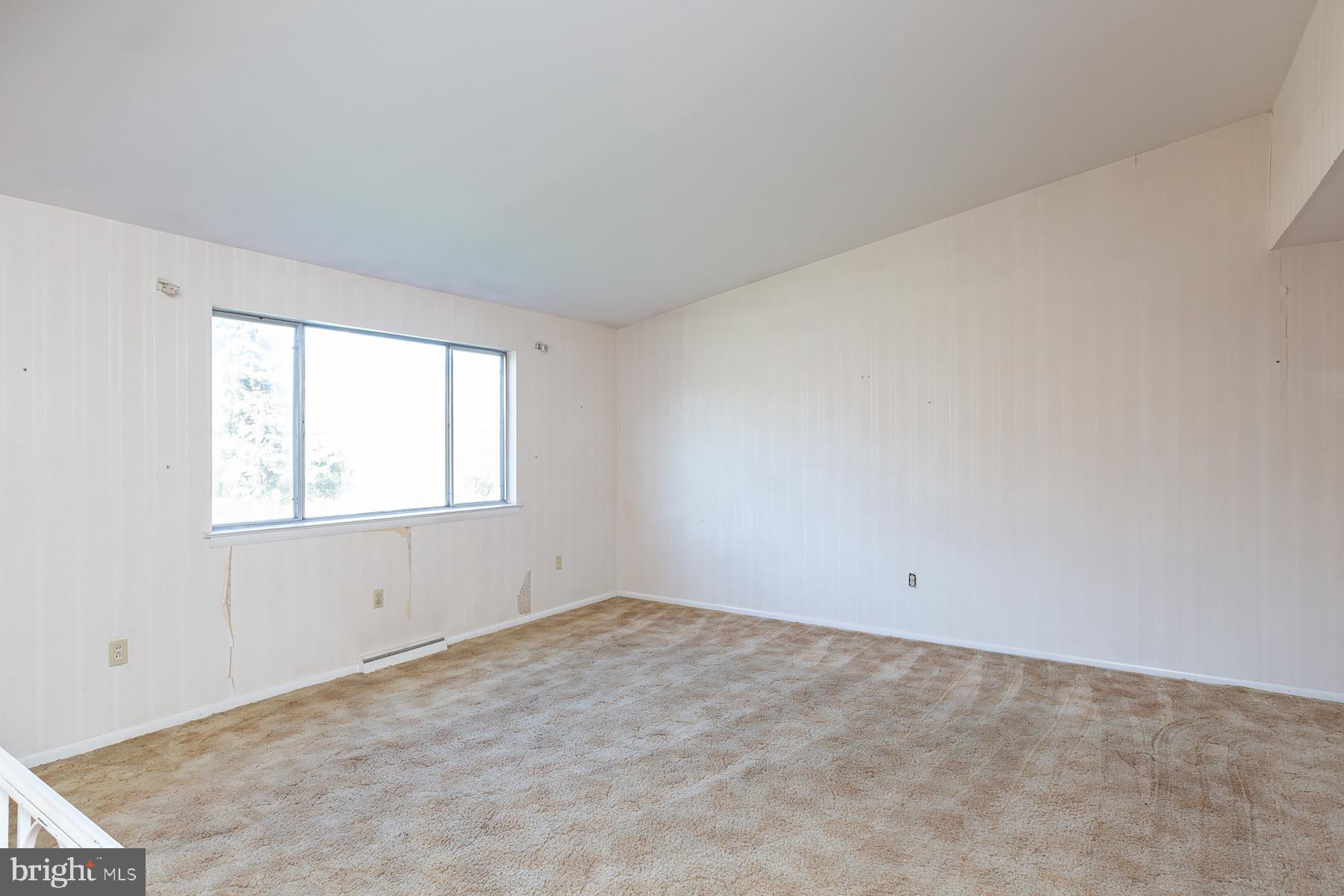 760 Blue Grass Road Lancaster, PA 17601 - Photo 6 of 61 Living Room