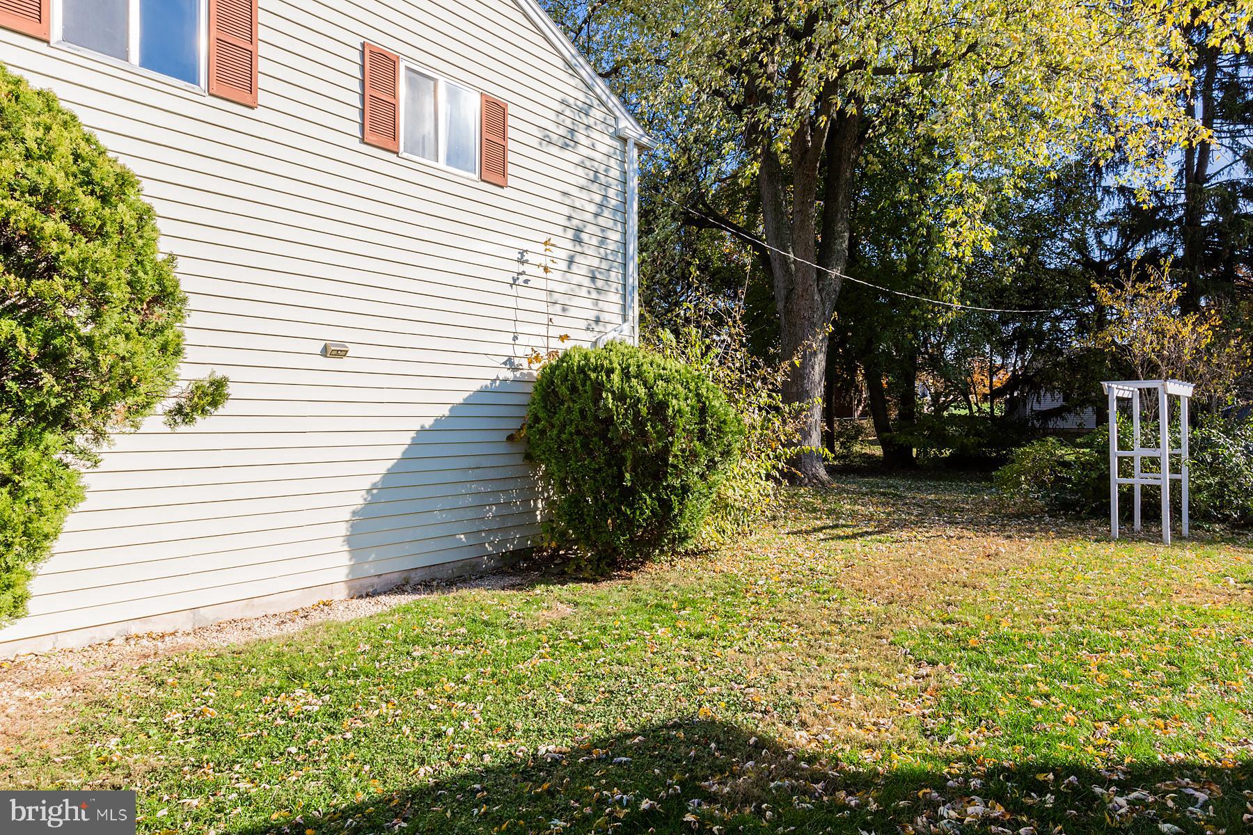760 Blue Grass Road Lancaster, PA 17601 - Photo 52 of 61 Side yard