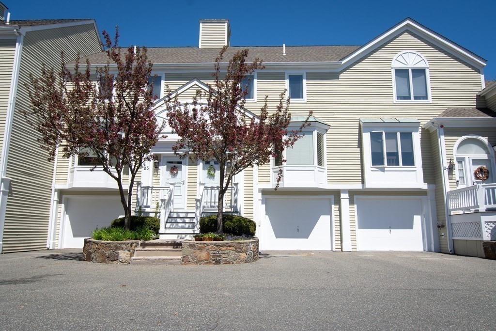 26 Abington Road, Unit 26 Danvers, MA 01923 - Photo 2 of 37 Gallery Image 2