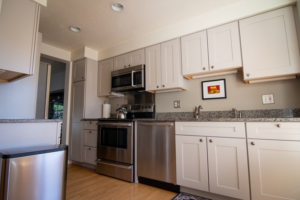 26 Abington Road, Unit 26 Danvers, MA 01923 - Photo 6 of 37 Gallery Image 6